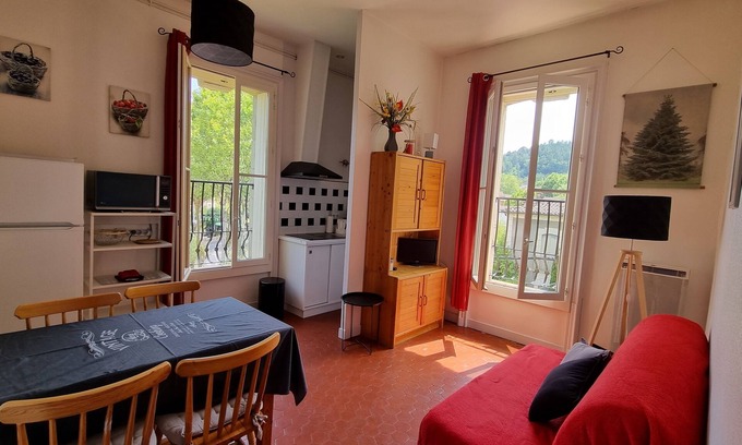 Lamalou-les-Bains Apartment | T2 apartments in charming villa 300m from the thermal baths