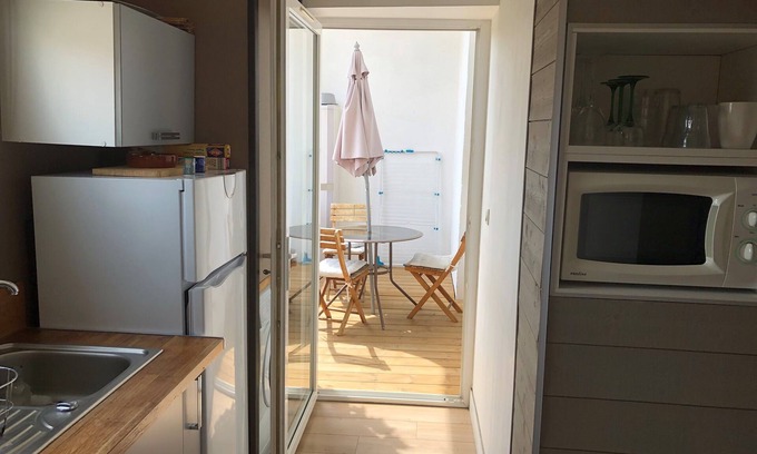 Saint-Martin Apartment | T2 ground floor, air conditioning placed in February 2023:)free public car park