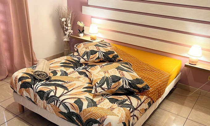 Trois-Ilets Apartment | T3 Anse à L'ane à 3 Minutes à Pieds de la Plage et Commodités, Piscine Partagée