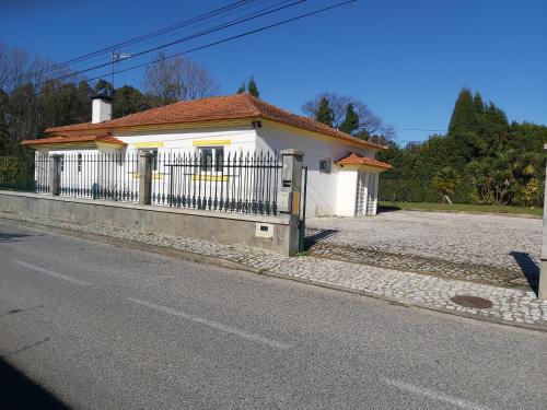 Agueda House | T3 Cozy Old House with XL garden