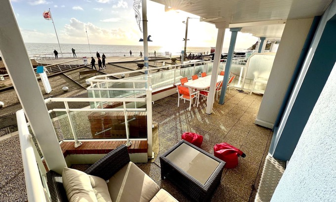 Saint-Marc-sur-Mer Apartment | T3 facing the sea in St Marc sur Mer, near La Baule 6 pers. 2 bdrms