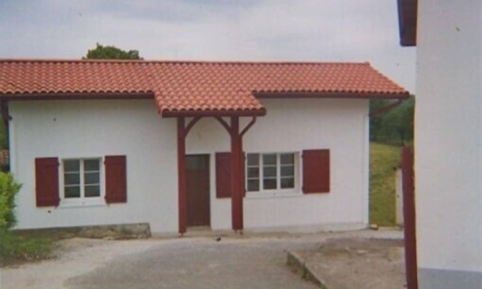 Saint-Palais Cabin | T3 in full nature, absolute calm, passage Chemin de St Jacques de Compostelle .