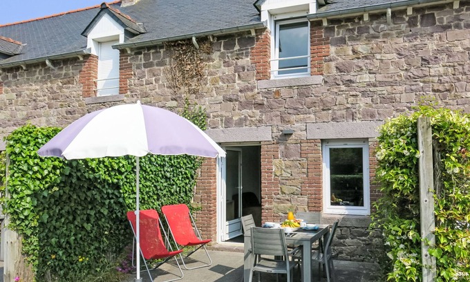 Pleherel-Plage-Vieux-Bourg House | T3-Résidence La Carquois by Interhome