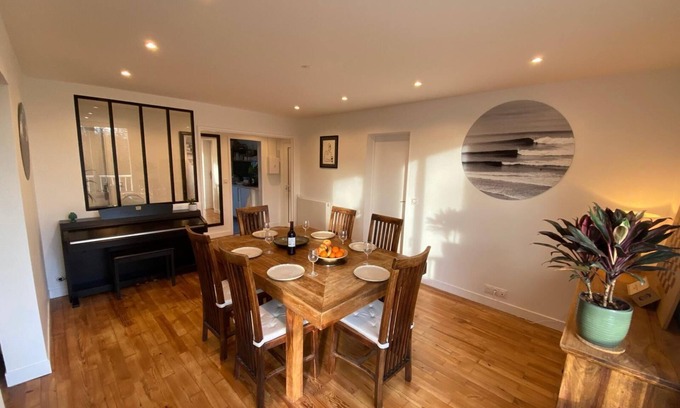 Bayonne Apartment | 🌟 T4 cosy et modern in the heart of Anglet, beach at 5 min, parking & wifi