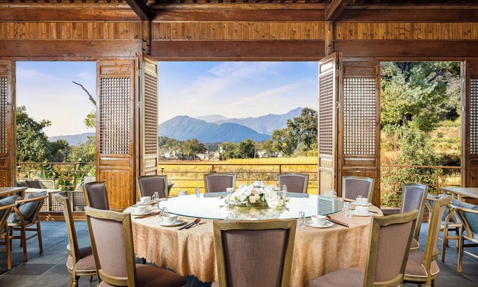Yi County Hotel | Tachuan Resort