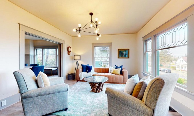 Old Town House | Tacoma Garden Hideaway