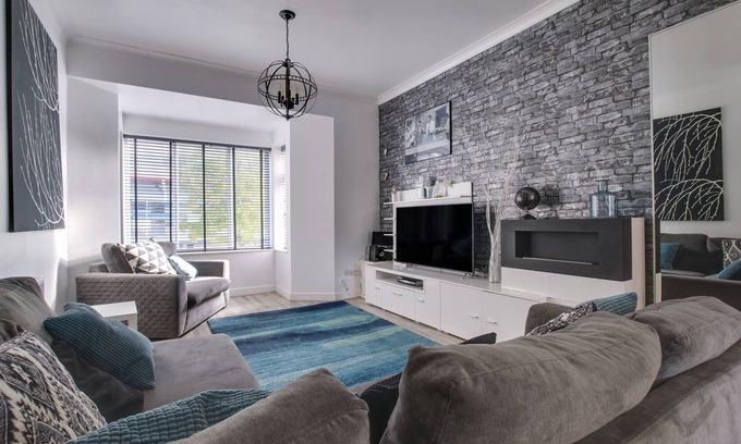 Riverside Apartment | Taff Penfro Cardiff Apartment