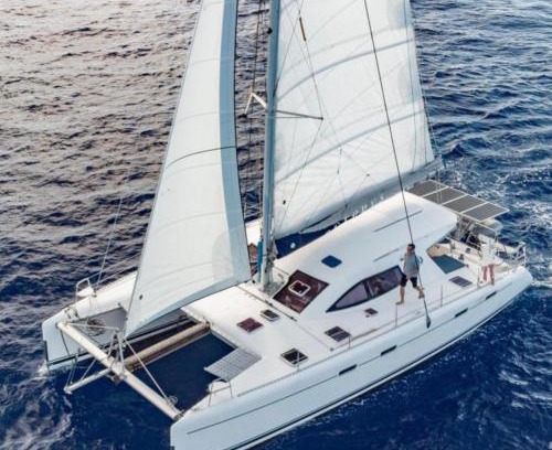Uturoa Boat Rental | Tahiti Private Catamaran