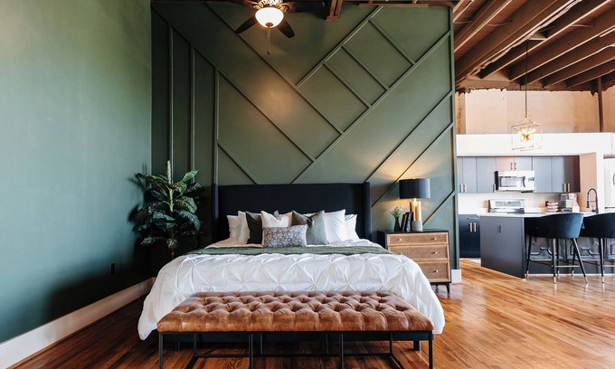 Downtown Knoxville Apartment | Tailor Loft Studio| Living in the Heart of Knox