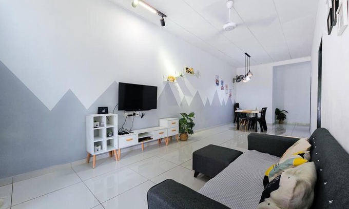 Asam Kumbang House | Taiping Aulong [3 rooms] nearby TF Mart/Econsave