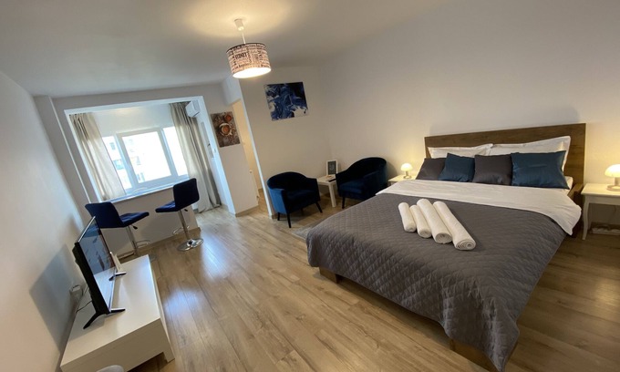 Timisoara Apartment | Take PRO Timisoara Apartment - Deluxe Dream, at 5min walk to Old Center