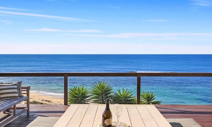 Blue Bay House | TALINGA | Beachfront, Ocean Views | Accom Holidays