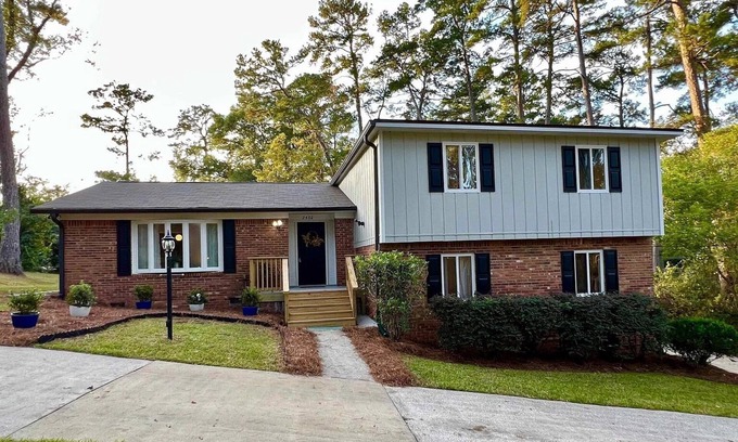 San Luis House | Tallahassee Family Retreat - close to FSU!