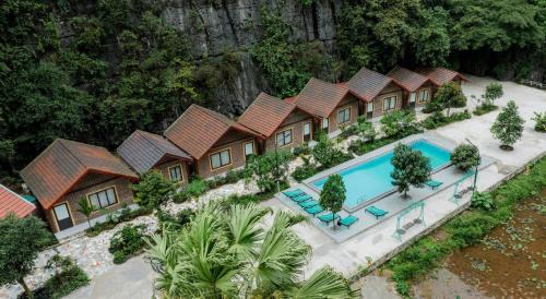 Hoa Lu House | TamCoc Việt Tân Homestay & Garden