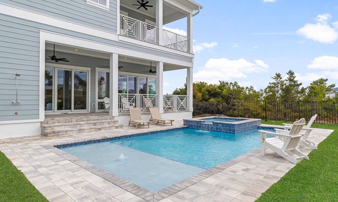 Tang-O-Mar House | Tango Vista With Pool, Elevator, And Beach Views