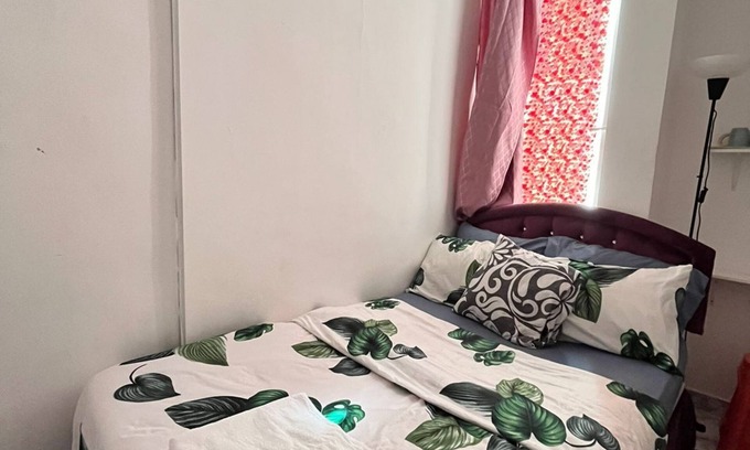 Al Wahdah Apartment | Tanih Place 5
