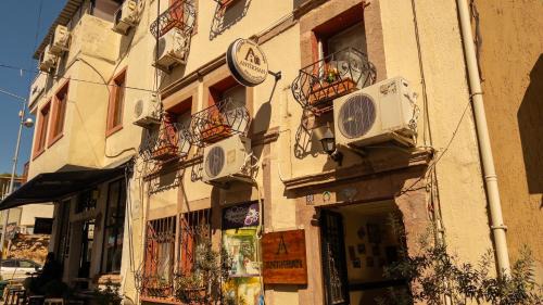 Ayvalik City Center House | Tarihi Rum Konağı Antikhan