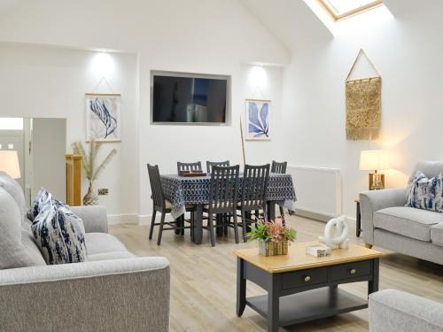 Sandhead House | Tartan Escapes - Woodlea
