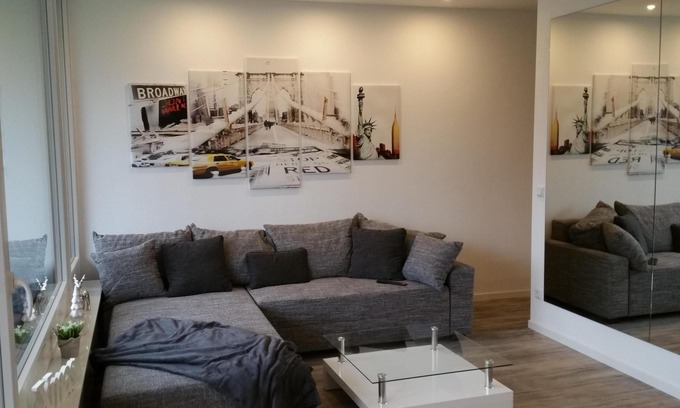 Hochheide Apartment | Tasteful apartment incl. Wlan modern equipment