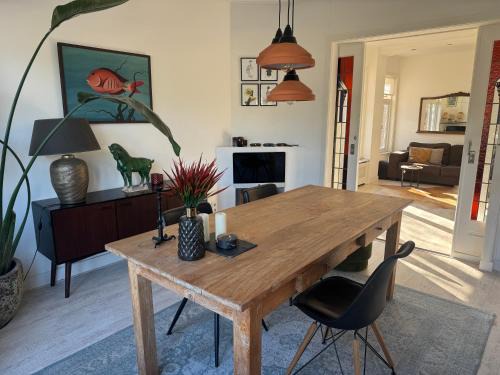 Municipality of Haarlem Apartment | Tastefull double story 2 bedroom appartment/house