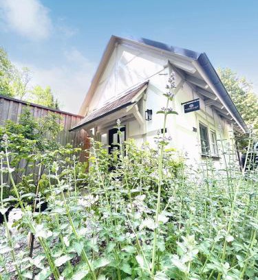 Rothenburg ob der Tauber House | TauberChalet I Privates Boutique-Ferienhaus mit Whirlpool, Sauna, Garten, Naturmagie & ZellBoost für bis 7 Personen