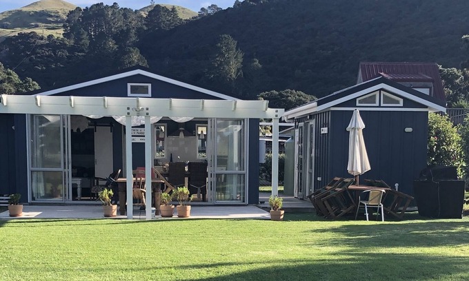 Kaeo House | Tauranga Bay. Twin Pahootz. 58C Tauranga Bay Beach Road, Kaeo, NORTHLAND