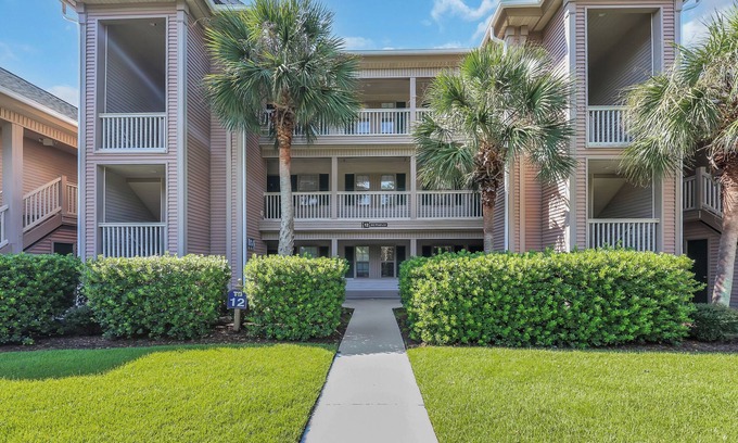 Pawleys Island Condo | *TB 12C* Updated Two Bedroom/Two Bath unit in True Blue "Pawleys 19th Hole"