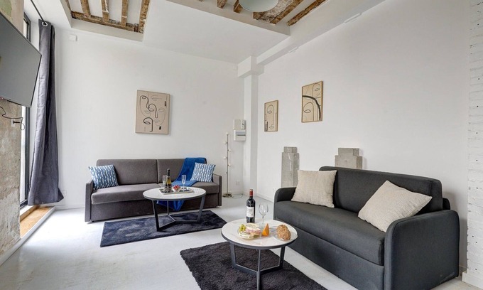 Enfants-Rouges Apartment | TBS 228 - Elegant flat in the heart of the Marais