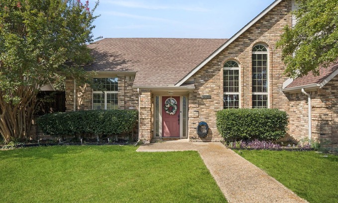 Lake Highlands House | TCH - Comfy 3bd/2ba home in Dallas with Workspace
