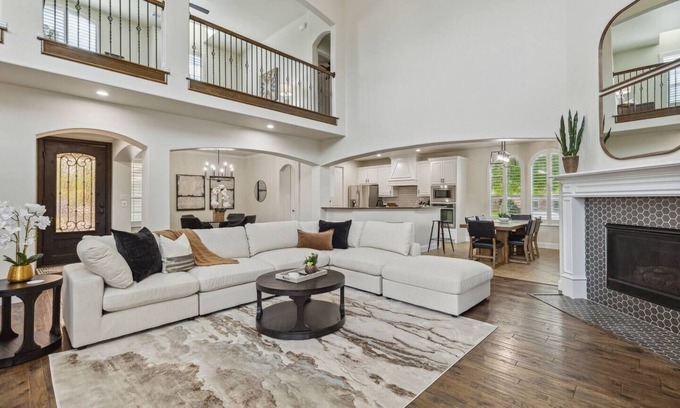 Keller House | TCH - Spacious 5bd/3.5ba in Keller with Workspace