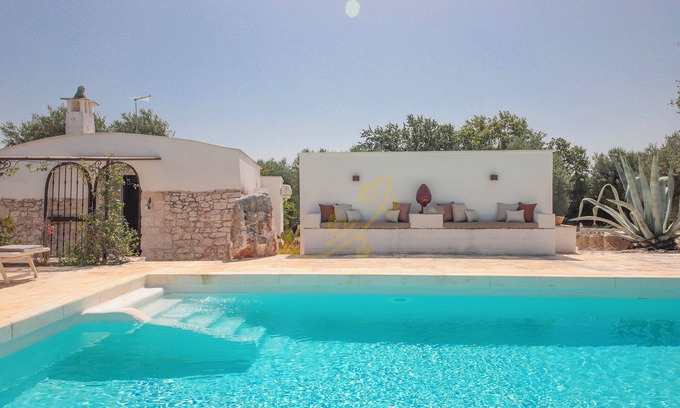 Fumarola House | TD Trulli Chiara Tastefully Decorated with Pool