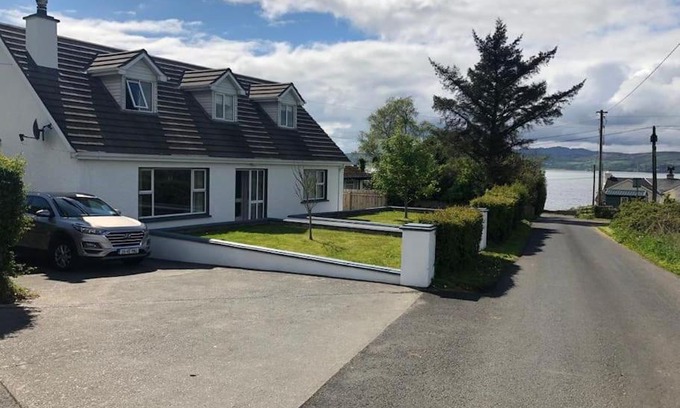 Fahan House | TeachTara,3 night min stay,5 night at peak times