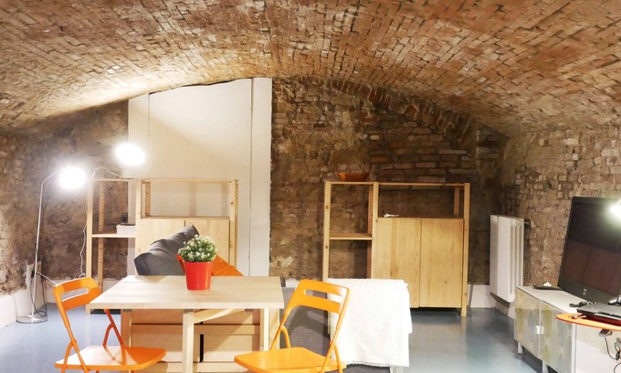 Historic Center Apartment | Teatro Duse Duplex Flat