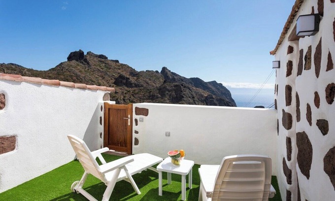 Los Carrizales Apartment | TenoHomes The Sunset Escape in Carrizales, Masca