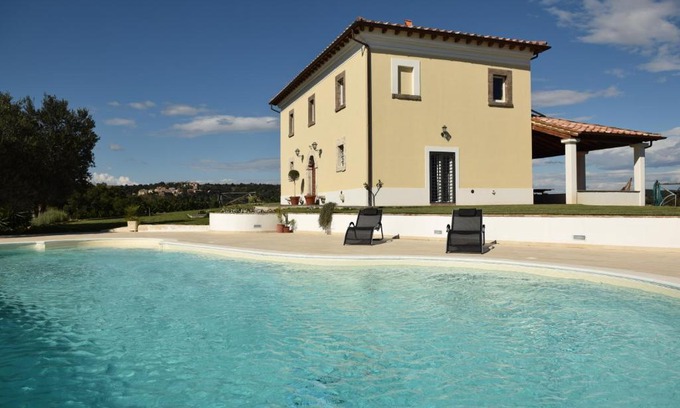 Tessennano Villa | Tenuta Donna Caterina