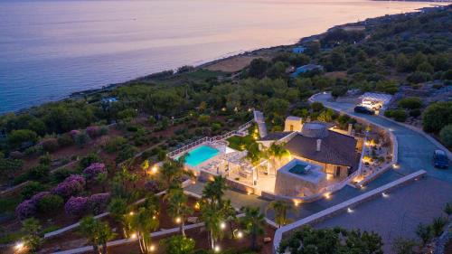 Patu Villa | Tenuta Scialandre 10, Emma Villas