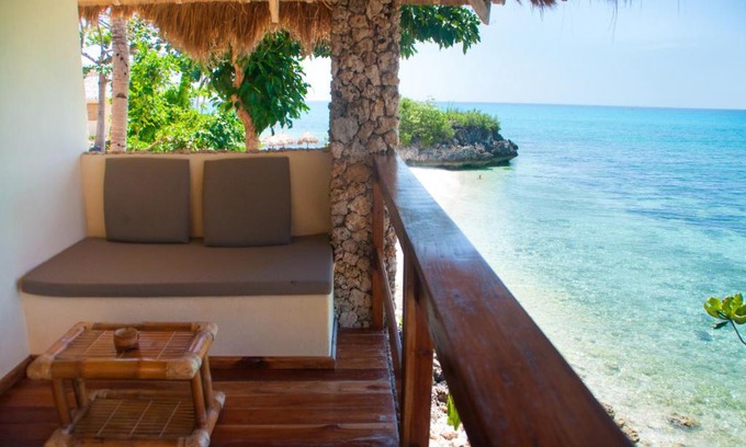 Logon Resort | Tepanee Beach Resort