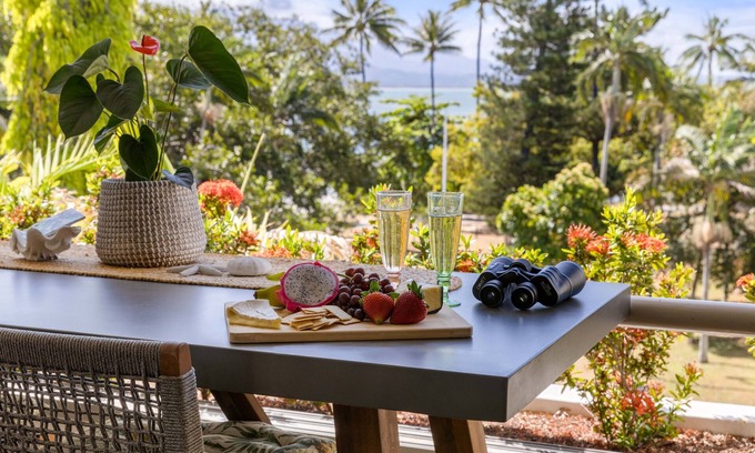 Port Douglas Apartment | Tequila Sunset - Perfect for 2 - Right in town - with a gorgeous view!