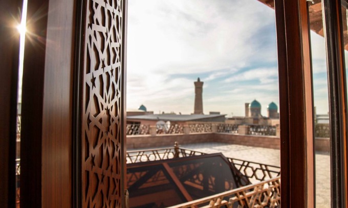 Bukhara Resort | terrace suzangaron