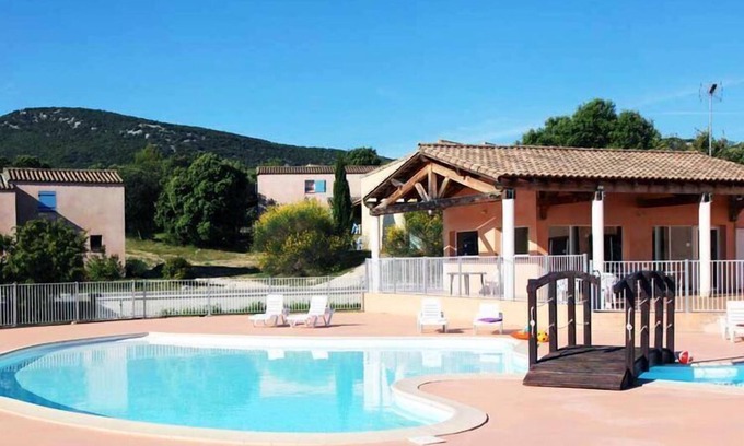 Sauve House | Terraced Houses in Sauve with Pools & Sauna