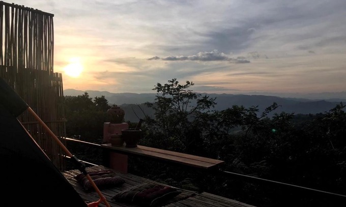 Chiang Rai Province Bed & Breakfast | Terre Terrace Glamping - Doichang