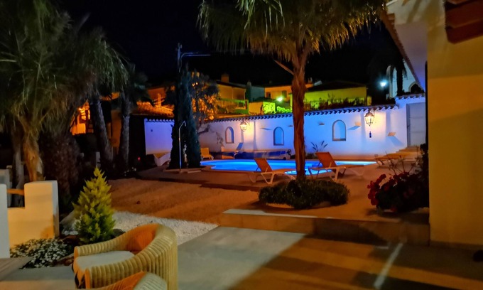 Lubrin House | Terrera Roberto Large family house with swimming pool in mountainous region