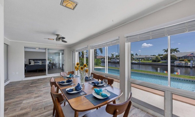 Charlotte Harbor House | 🥇 Terrific 2bd waterside villa (CH1005)