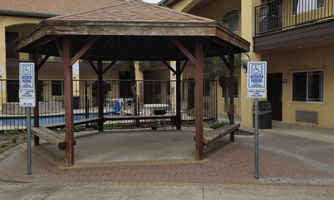 Edinburg Hotel | Texas Inn and Suites RGV