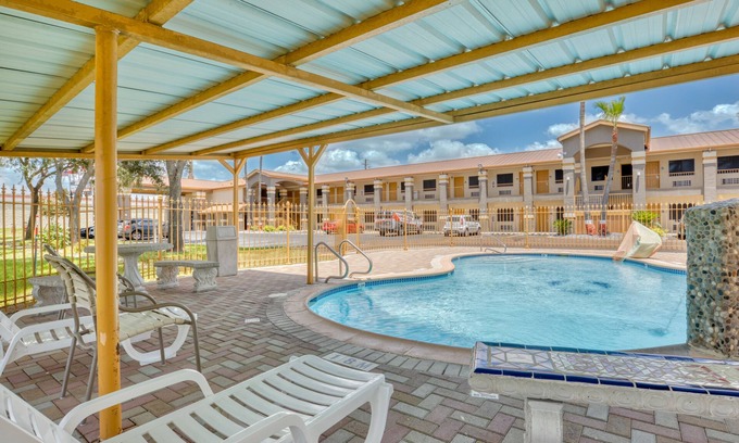 Donna Hotel | Texas Inn Donna