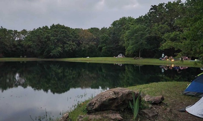 Elmo RV Rental | Texas Safari Camp-Tent & Tree House Retreat