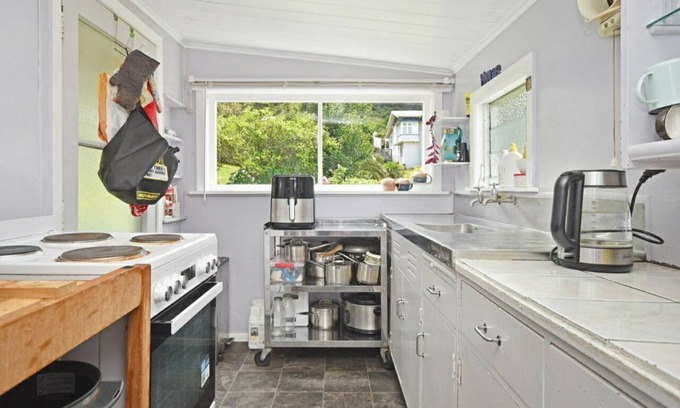 Thames Cottage | Thames Seaview Cottage