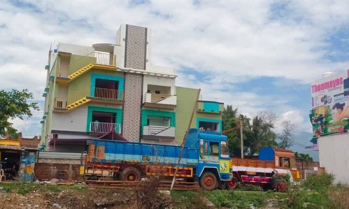 Periyakulam Hotel | THANMAYAS RESIDENCY