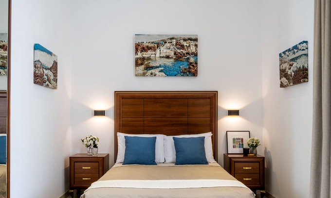 Siggiewi House | "the 10 square" - A townhouse situated in the heart of Siggiewi Village Square