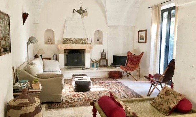 Spongano House | The abode of Flora